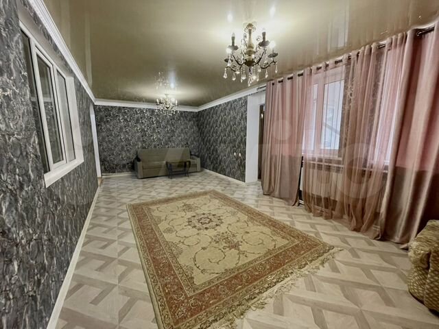 3-к. квартира, 120 м², 1/4 эт.