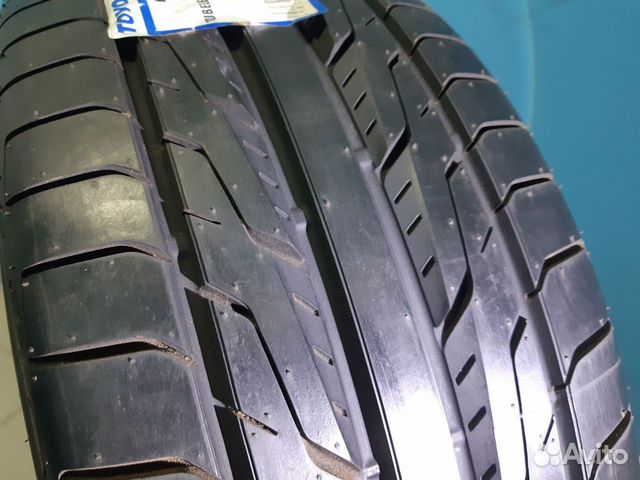 Toyo DRB 215/50 R17