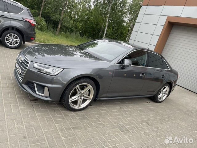 Audi A4 2.0 AMT, 2018, 72 700 км