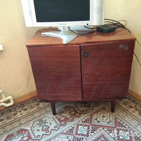 Тумба под телевизор б/у