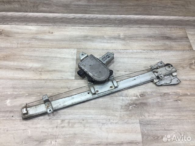 Стеклоподъемник правый Pajero 3 Паджеро / Montero