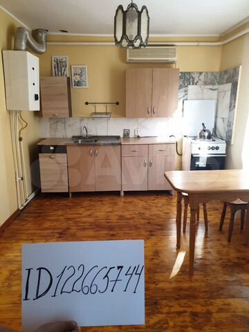 Дом 42 м² на участке 4 сот.