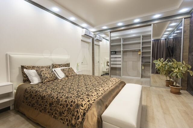 2-к. квартира, 62 м², 7/17 эт.