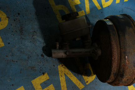 Главный тормозной цилиндр Nissan Maxima a32