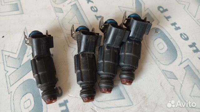 Форсунка топливная Форд Фокус Фиеста