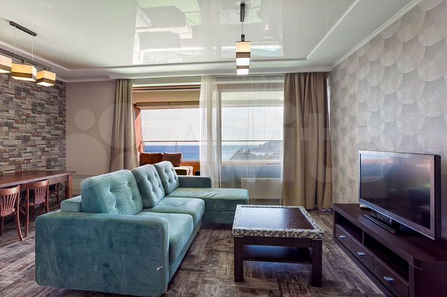 3-к. квартира, 87 м², 6/10 эт.