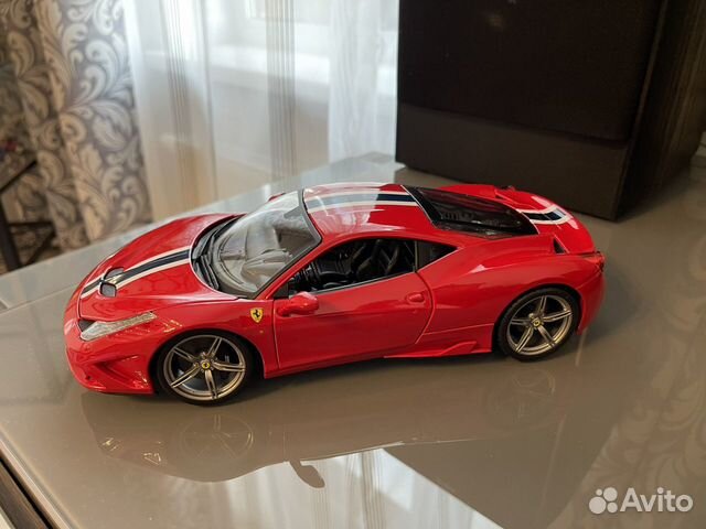 Модель Bburago Ferrari 458 1:18