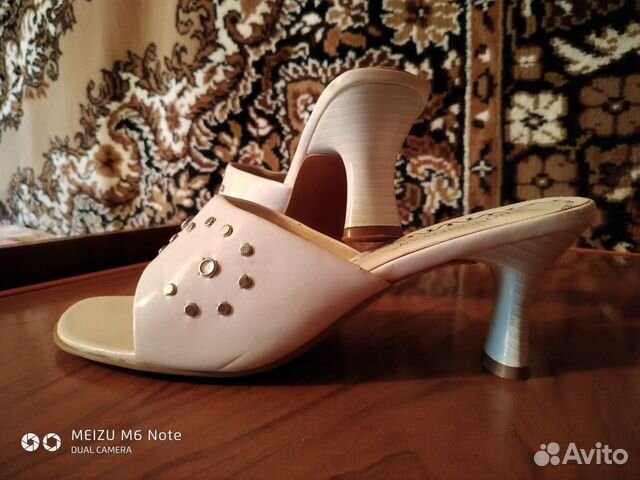 Босоножки- сабо