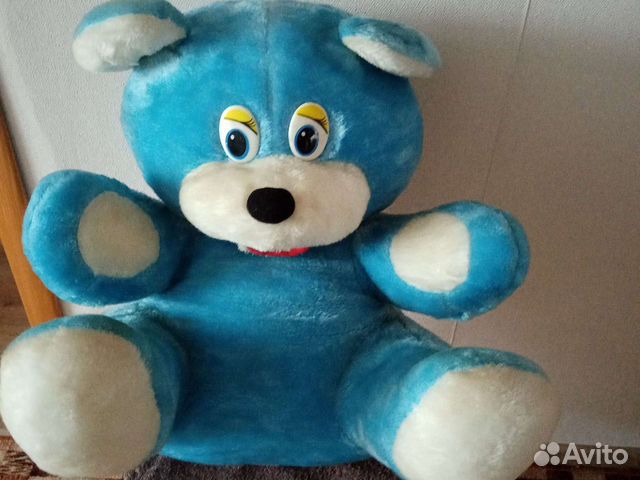 Медведь плюшевый и др. Игрушки