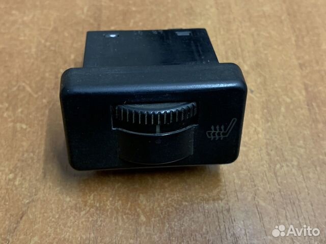 Кнопка подогрева сиденья VW Passat B3/T4