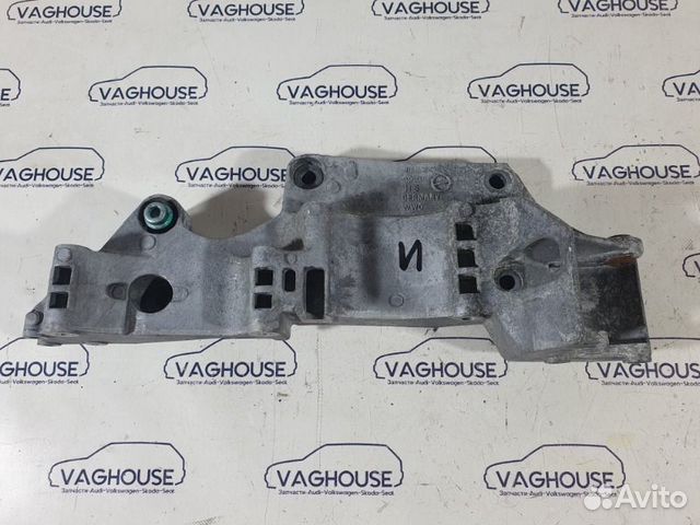 Кронштейн генератора Volkswagen Golf MK4 1.6 2001