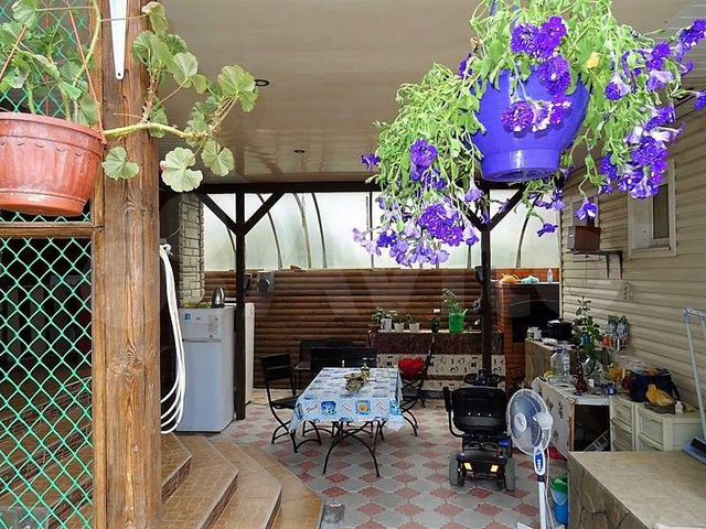 Дом 297,1 м² на участке 6 сот.