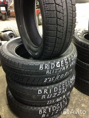 Bridgestone Blizzak VRX 225/60 R17