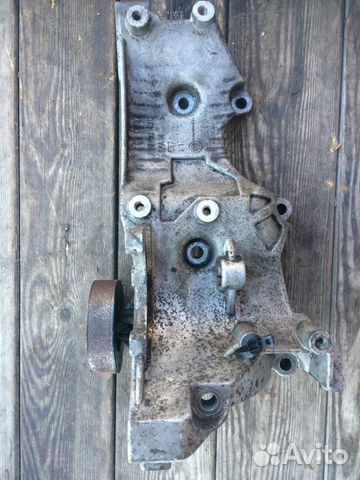 Кронштейн генератора Ауди А6 С6 2.0 BPJ