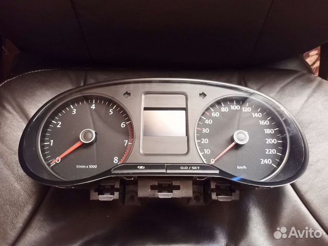 Приборная панель на polo sedan