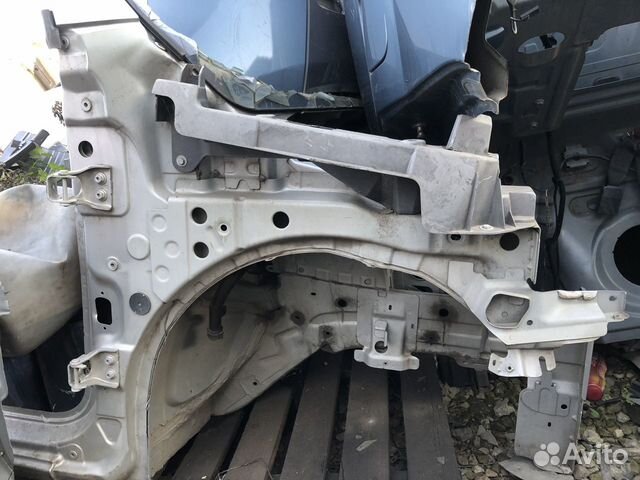 Передняя правая четверть Рено Кангу 2014