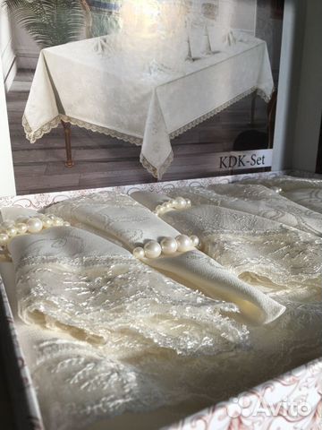 Скатерть с салфетками