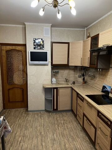 2-к. квартира, 58 м², 7/14 эт.