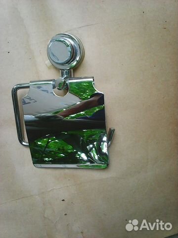 Держатель для туалетной бумаги на присоске