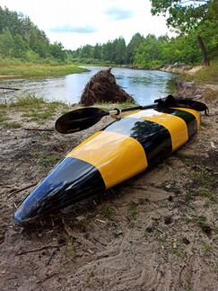 Каяк одноместный спортивный