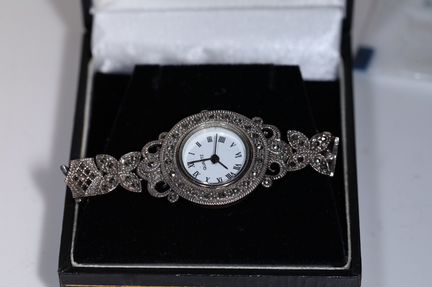 Часы серебряные