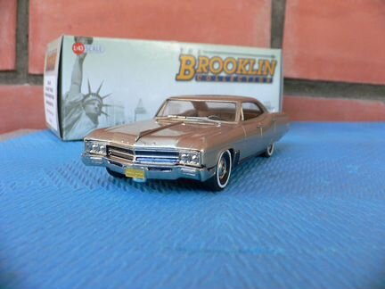 1/43 Brooklin BRK. 208. Buick Wildcat 4-door Hardt