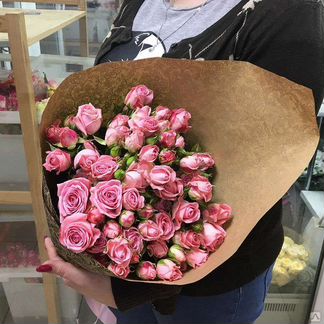 Роза кустовые букет пионовидных