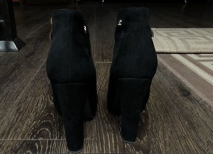 Ботильоны замшевые черные