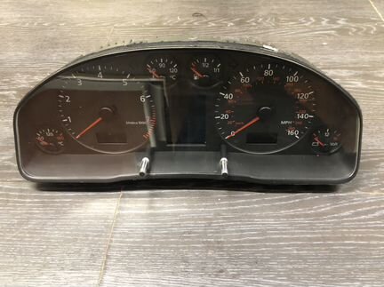Панель приборов американка Audi A6 C5