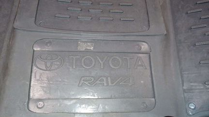 Коврик задний для Toyota Rav4