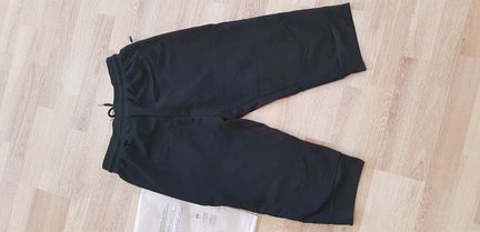 Спортивные шорты новые