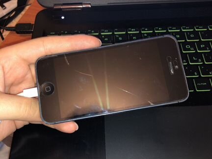Продам iPhone 5 32gb