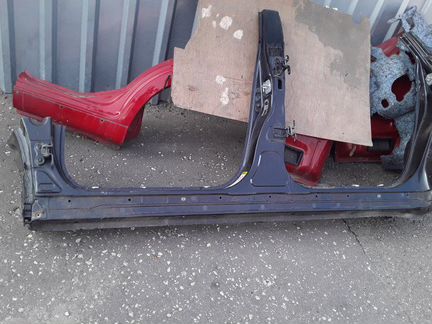 Порог левый Toyota Verso R20 2009-2013