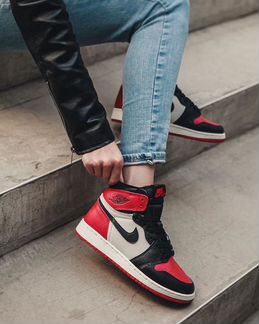 Nike Air Jordan красные