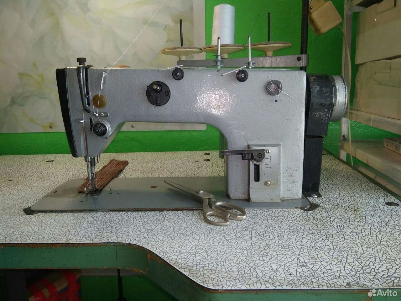Промышленная швейная машина 1022м. Машина 1022-м класса выпускается Оршанским заводом «Легмаш».. Швейная машина 1022м характеристика. Смазка машины 1022-м кл. Швейная машинка 1022