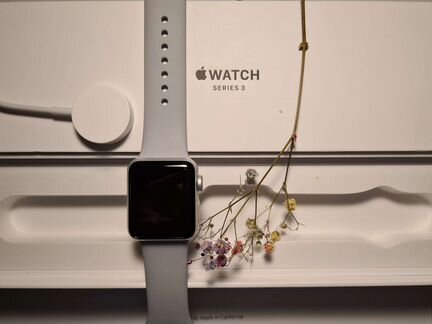 Часы Apple Watch 3