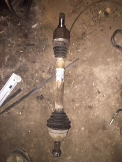 Привод Передний левый на Citroen С4 Sedan, Peugeot