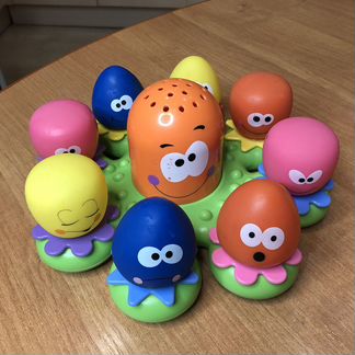 Игрушки для ванной Munchkin ферма и tomy осминожки