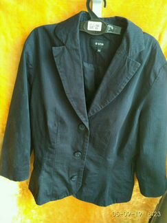Жилетка и пиджак на девочку школьные