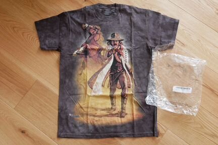 Новая футболка TheMountain