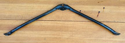 V- образная стойка BMW X1 кузов F48 / F49