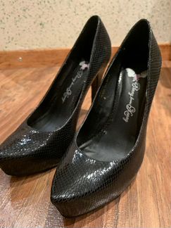 Туфли на каблуке