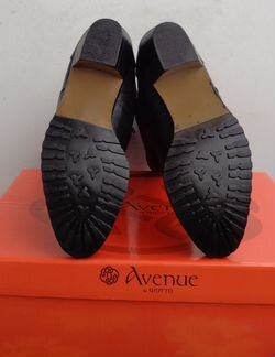 Сапожки демисезонные новые