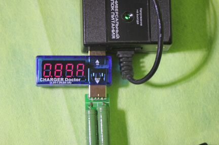 USB тестер заряда батарей. Может измерять напряжен
