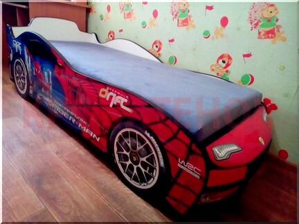 Детская кровать машина