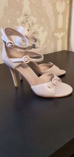 Босоножки р.37