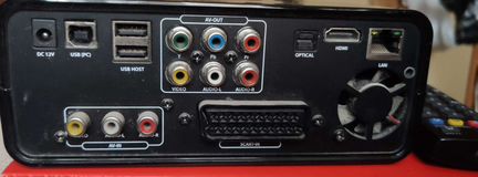 TV приставка Iconbit