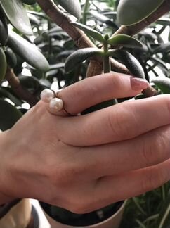 Золотое кольцо с жемчугом