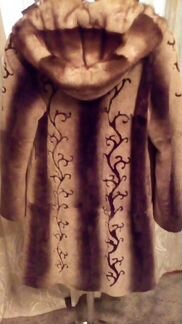 Красивая шуба из бобра с норкой