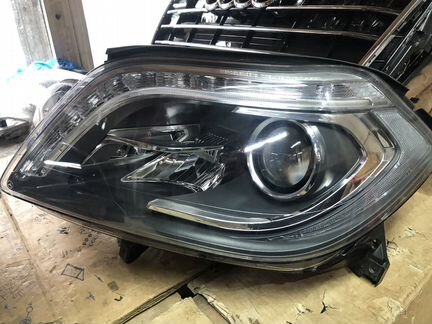 Фара Мерседес х166 гл Mercedes x166 GL